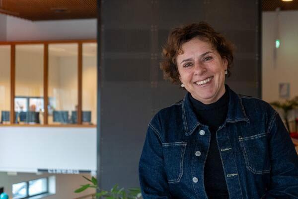 Directeur Bibliotheek AanZet kondigt vertrek aan