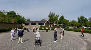Hallo Zomer - Beweegblokje Om - Centrum