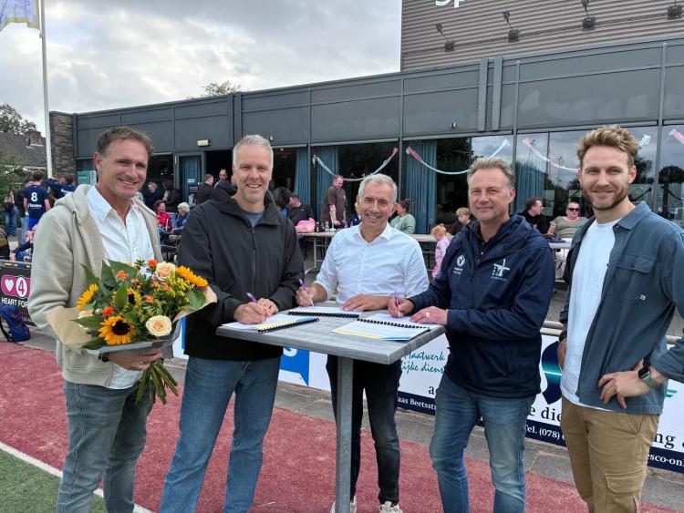 CKC Kinderdijk verwelkomt Besems en Prins Auto als hoofdsponsoren