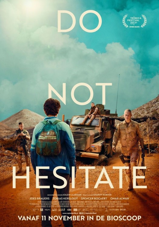 Landvast vertoonde: Do Not Hesitate