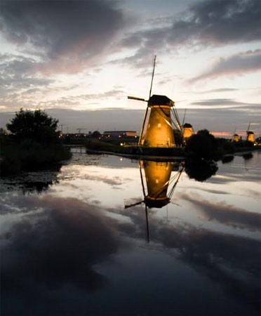 Verlichte Molens in Kinderdijk